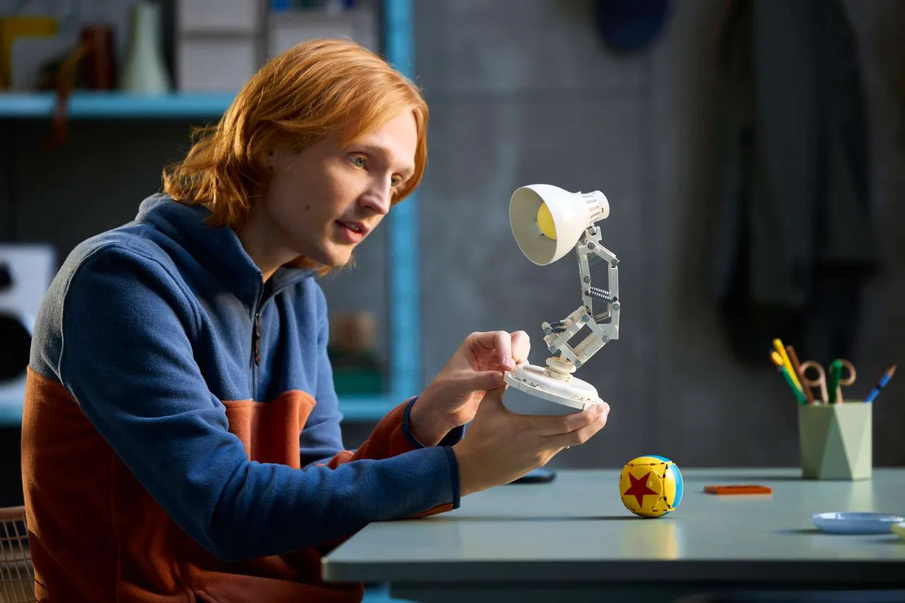 Disney Pixar Luxo Jr. For Teens and Adults, Lego Ideas Collection 613 Pieces, 21357