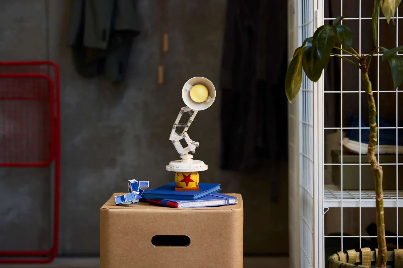 Disney Pixar Luxo Jr. For Teens and Adults, Lego Ideas Collection 613 Pieces, 21357