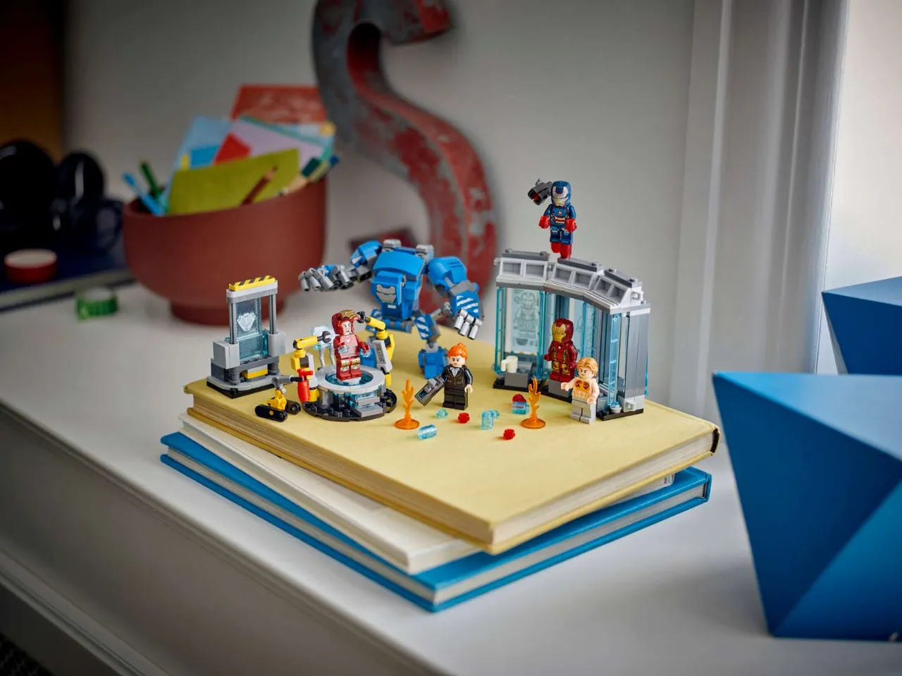 Iron Man's Laboratory: Hall of Armor, Lego Marvel 76315