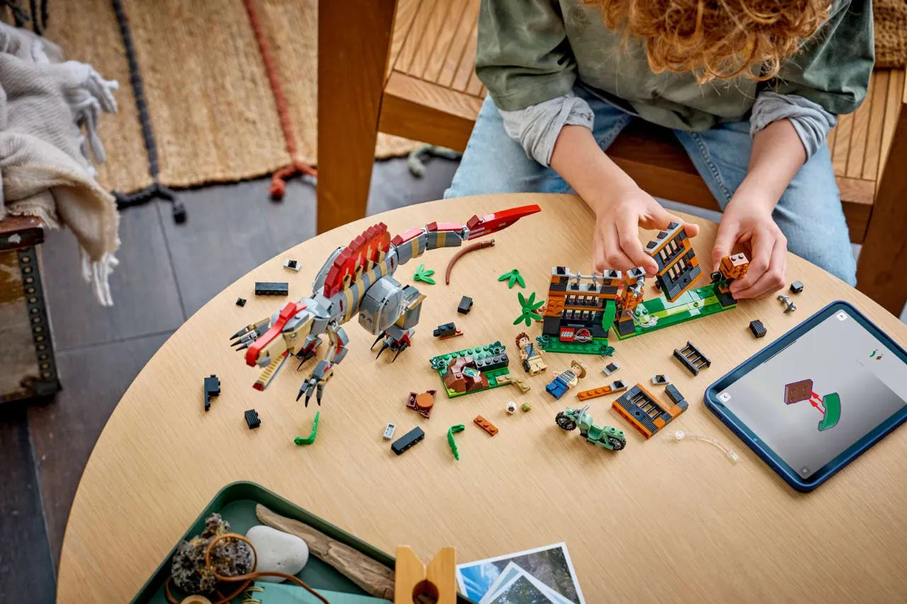 Spinosaurus Dinosaur Escape, Lego Jurassic World Collection 820 Pieces, 77982