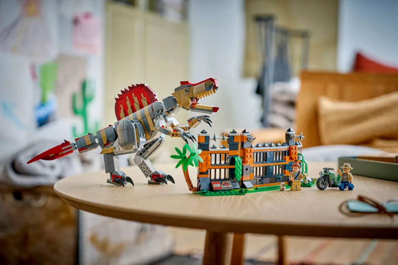 Spinosaurus Dinosaur Escape, Lego Jurassic World Collection 820 Pieces, 77982
