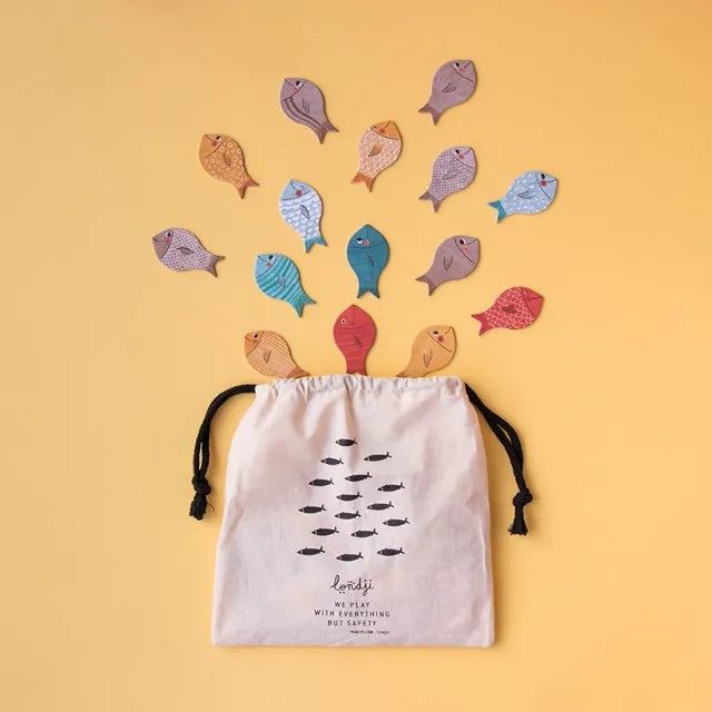 No rules family game: The whale & the fish, LONDJI