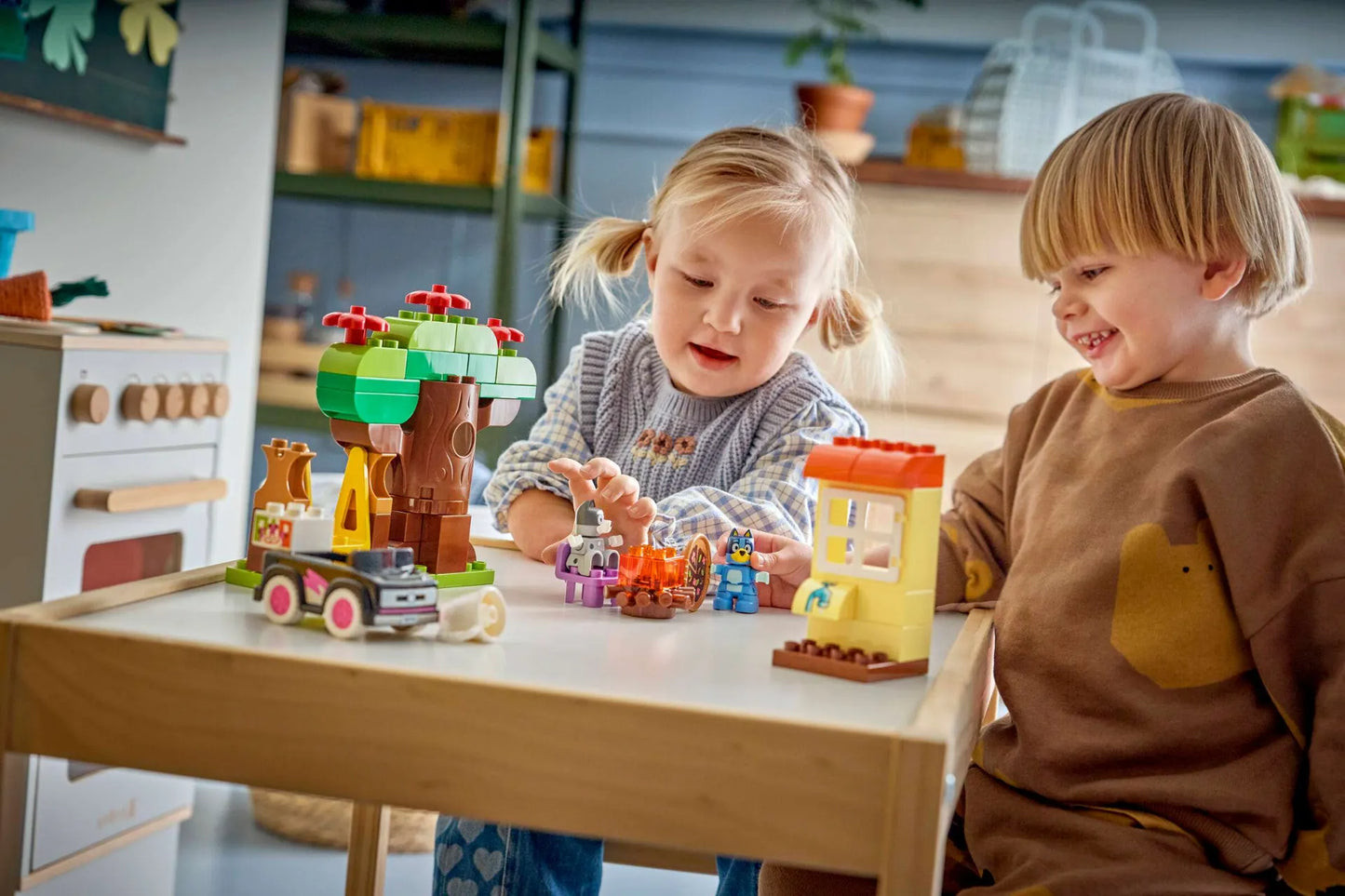 Pizza Girls with Muffin and Bluey 10469, Lego DUPLO