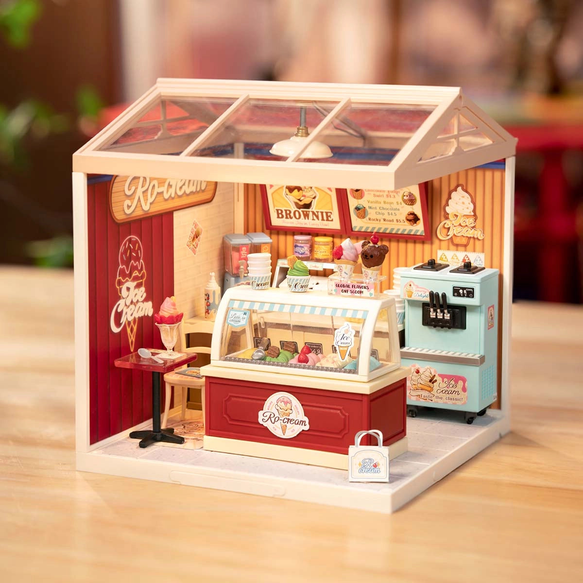 Rolife Super Creator Miniature House- Flavorful Ice Cream DW018B