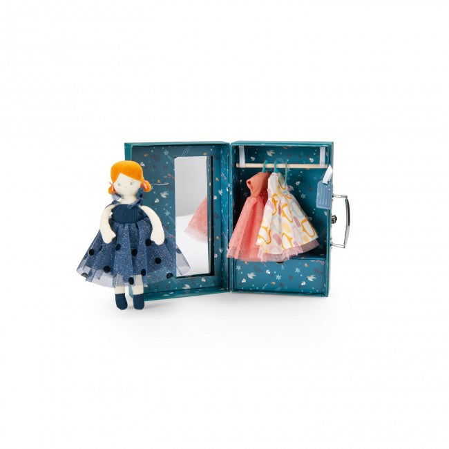 The evening dresses suitcase Les Parisiennes, Moulin Roty