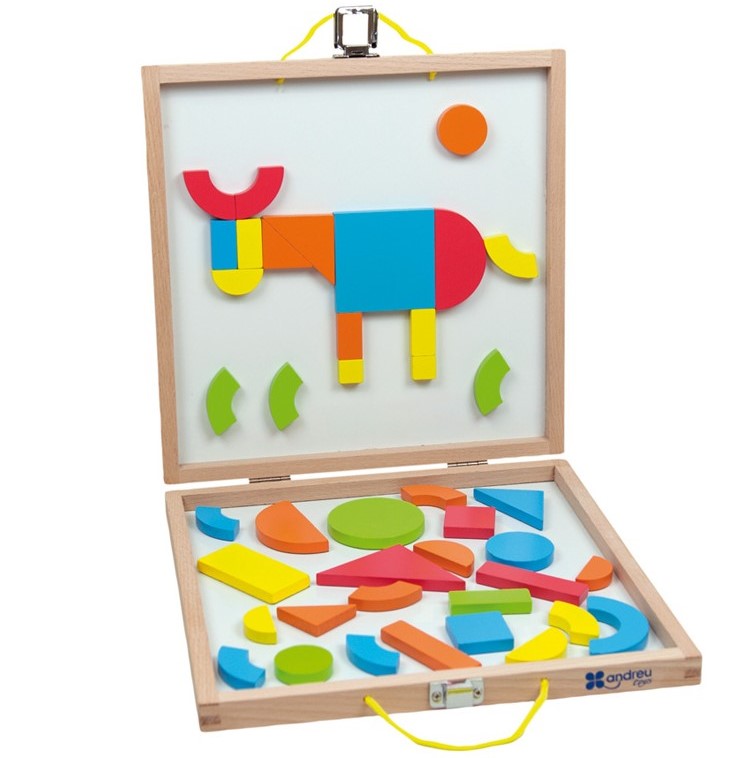 Magnetic Shapes Box Andreu Toys